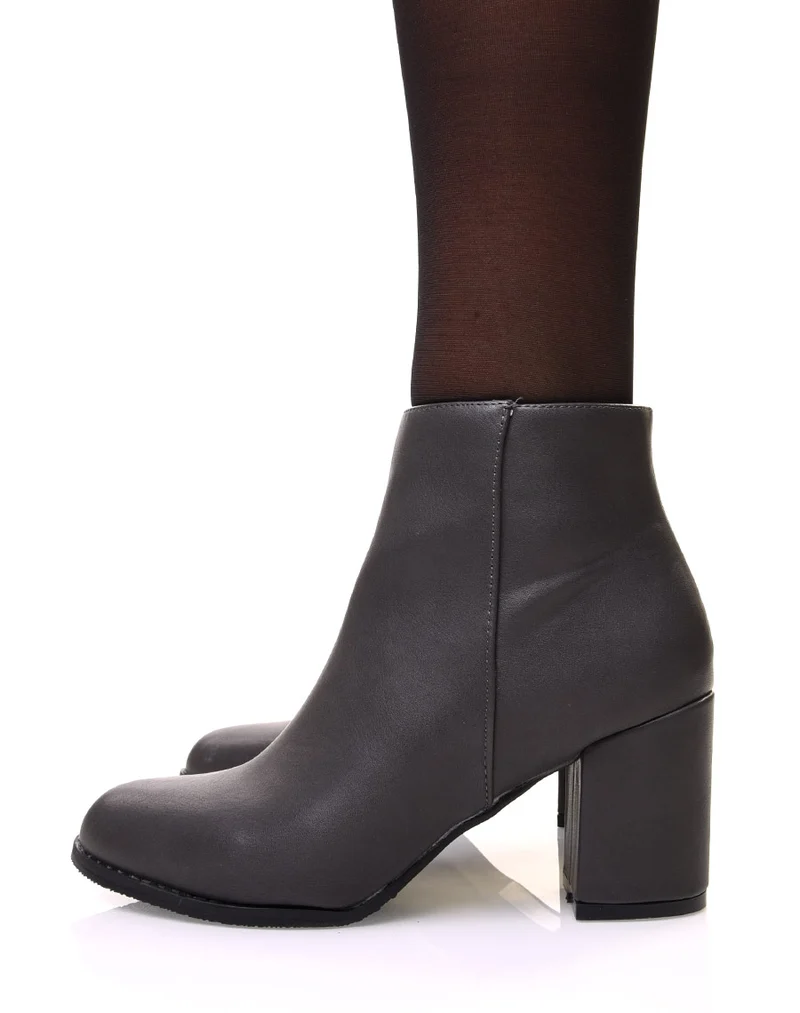 Bottines grises minimalistes à talons mi haut