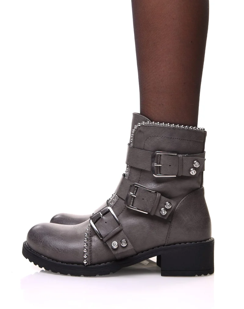 Bottines grises à brides et détails cloutés