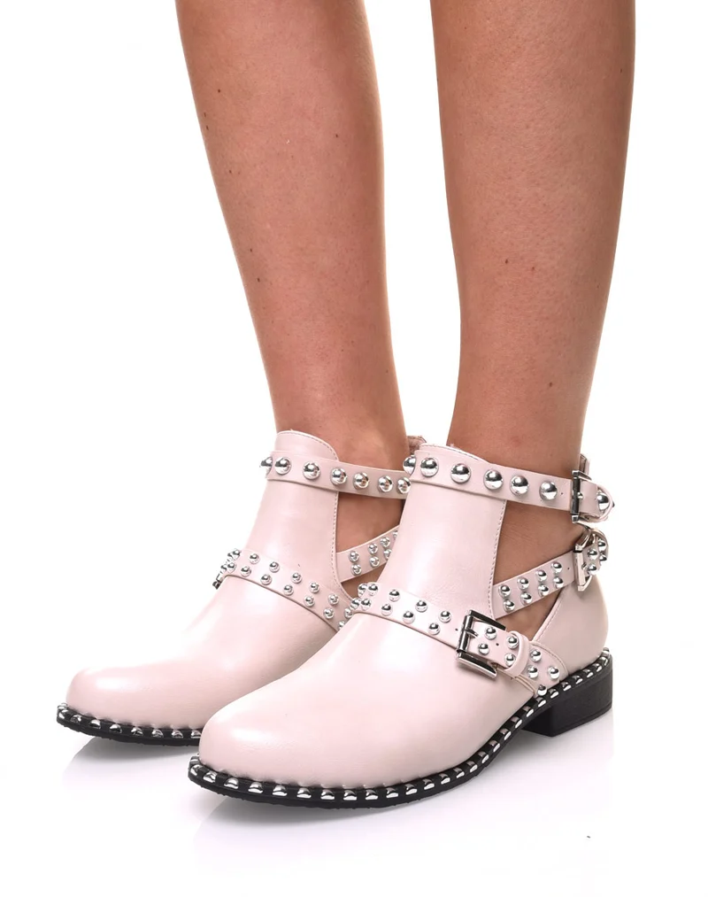 Bottines cloutés beiges