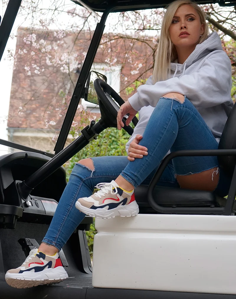 Baskets à empiècements en suédine et vernis multicolore
