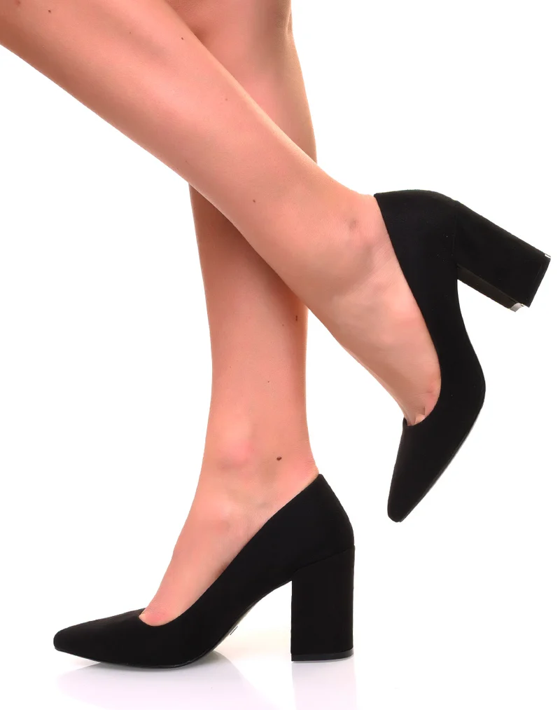Escarpins en suédine noirs à talons carrés