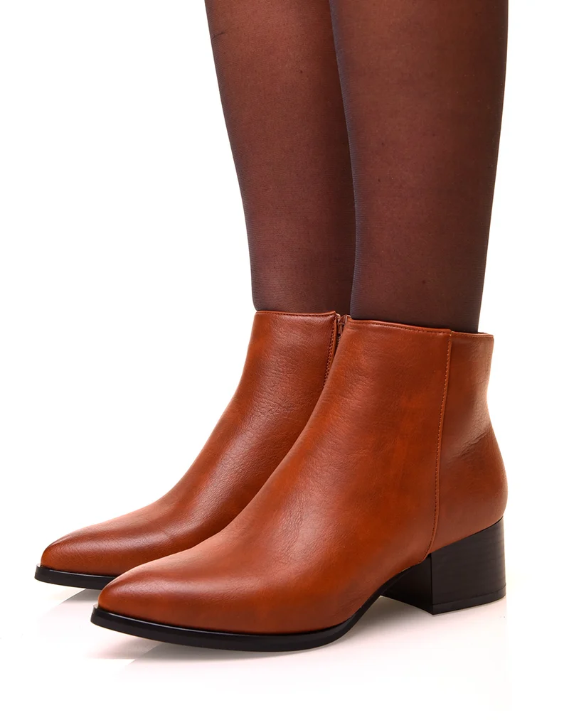 Bottines camel à talons carré et bouts pointus