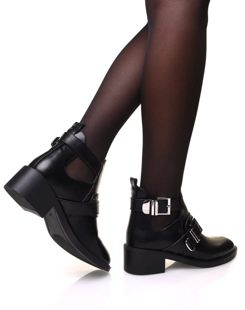 Bottines noires ajourées à sangle décorative