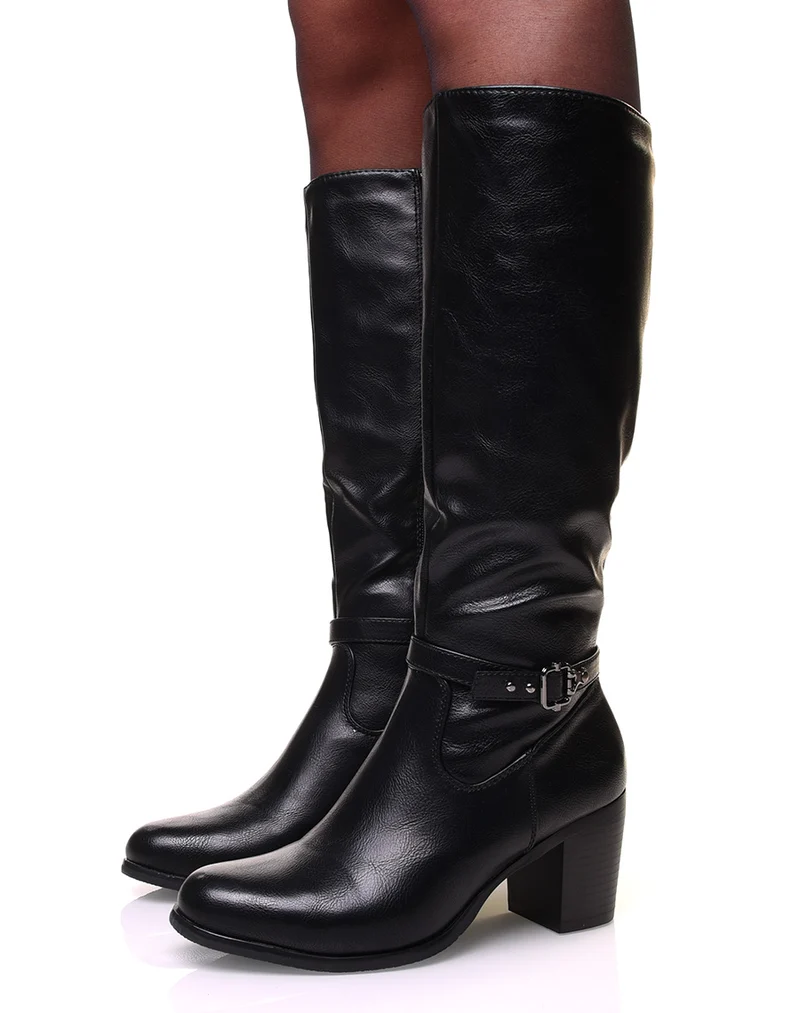 Bottes noires à talons