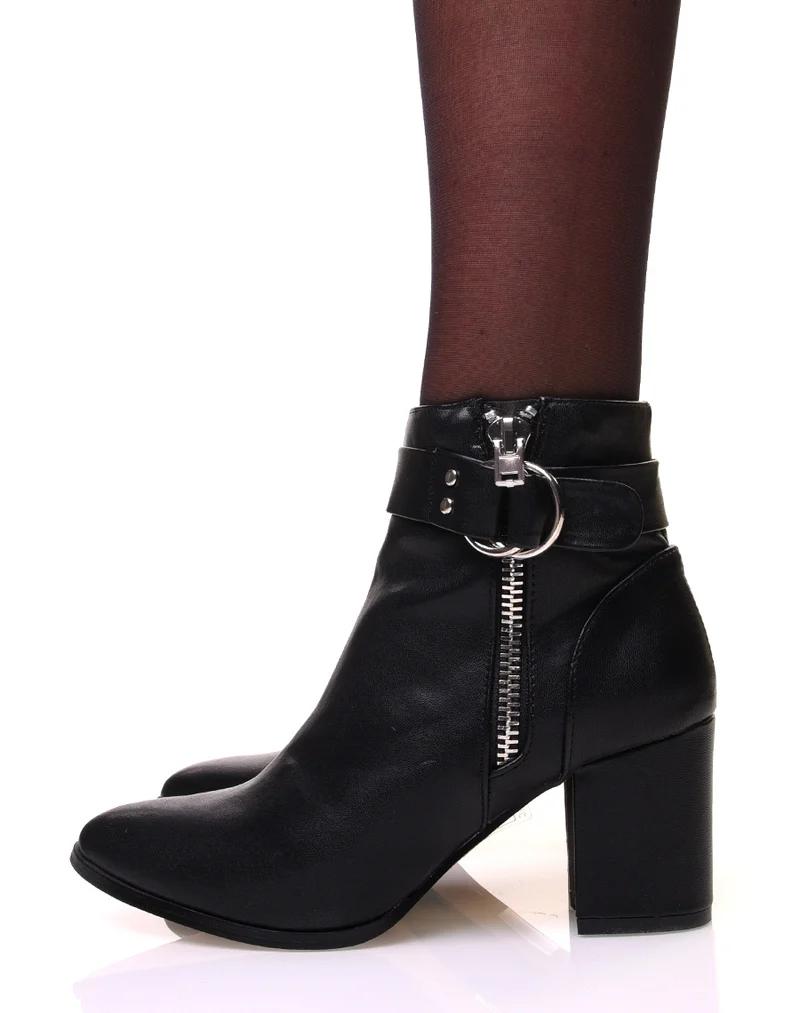 Bottines noires effet cuir à sangle