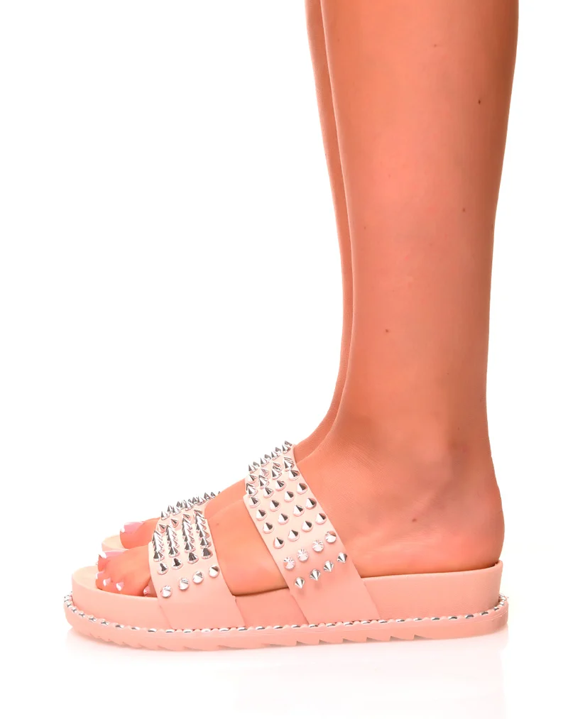 Sandales roses cloutés