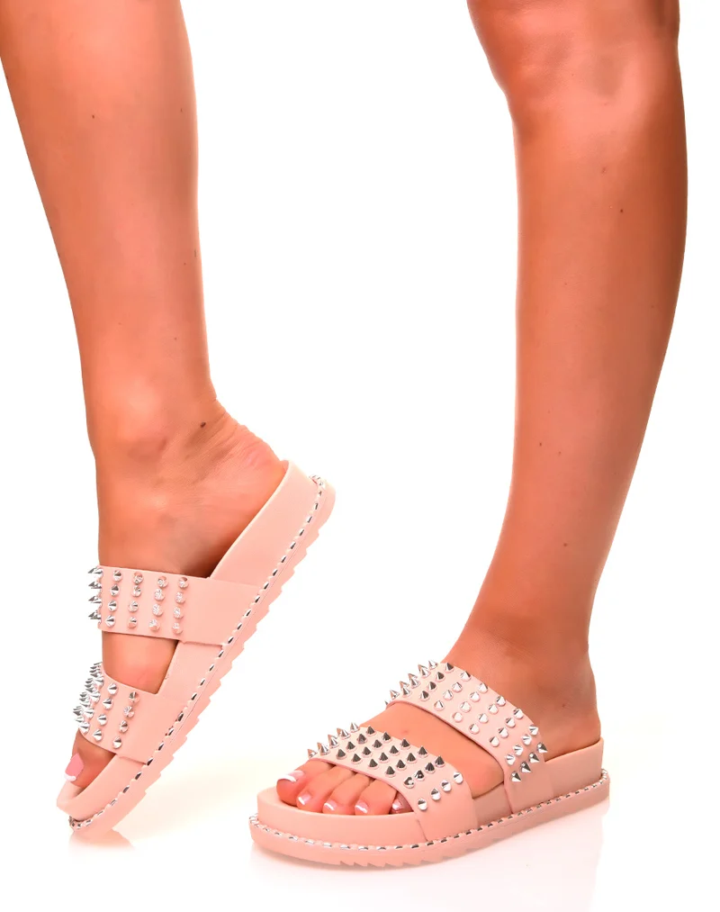 Sandales roses cloutés