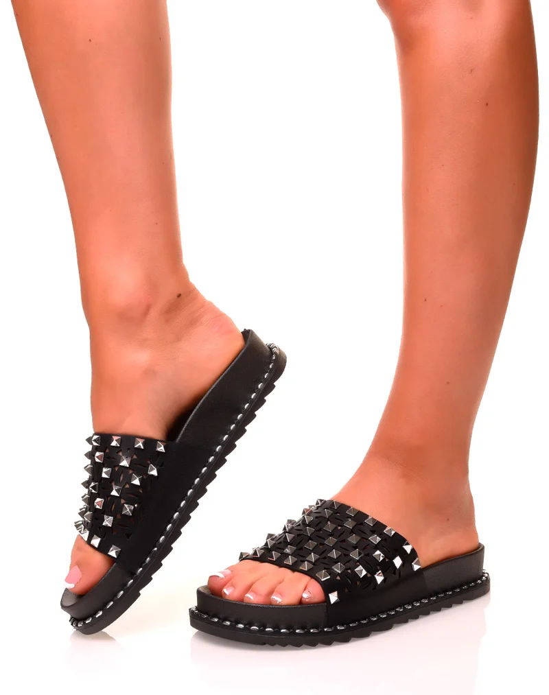 Mules noires cloutées à semelles crantées