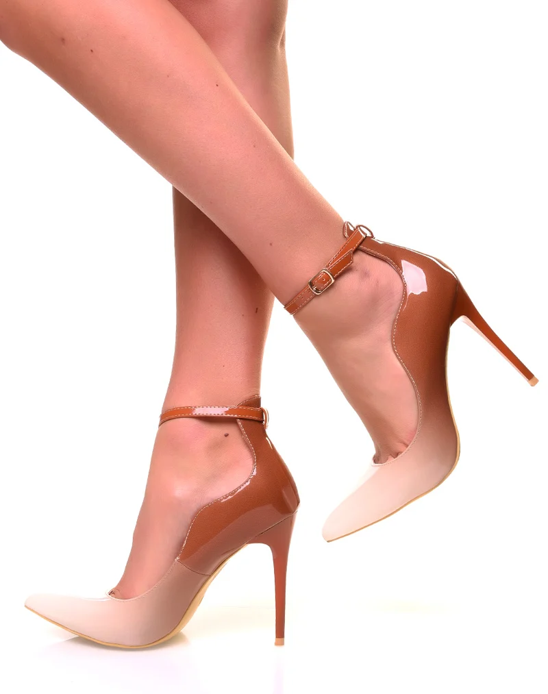 Escarpins vernis beige dégradé à bride