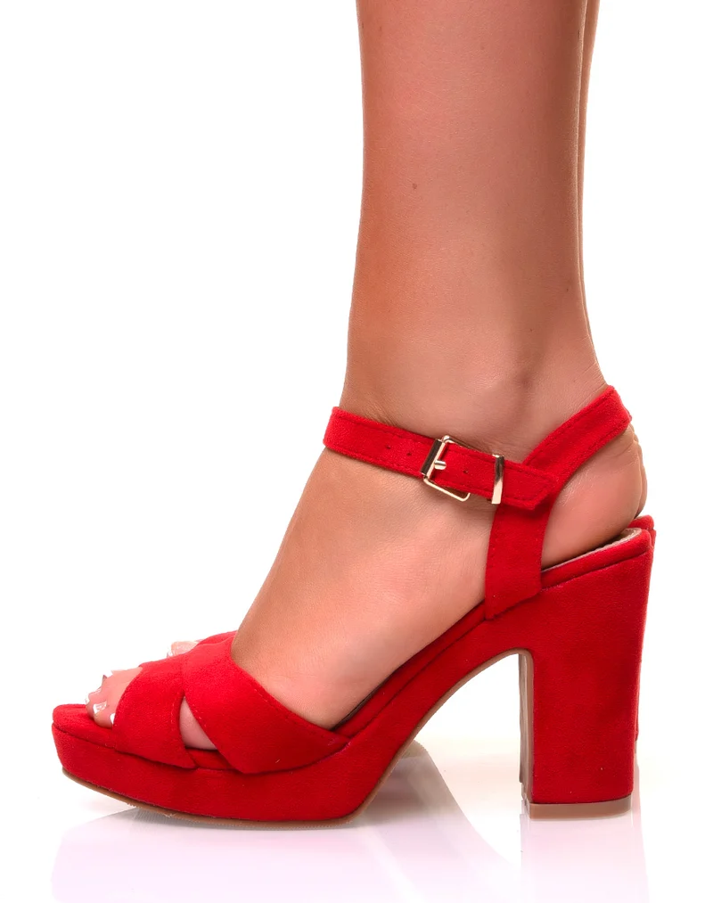 Sandales en suédine rouges à petits talons carrés