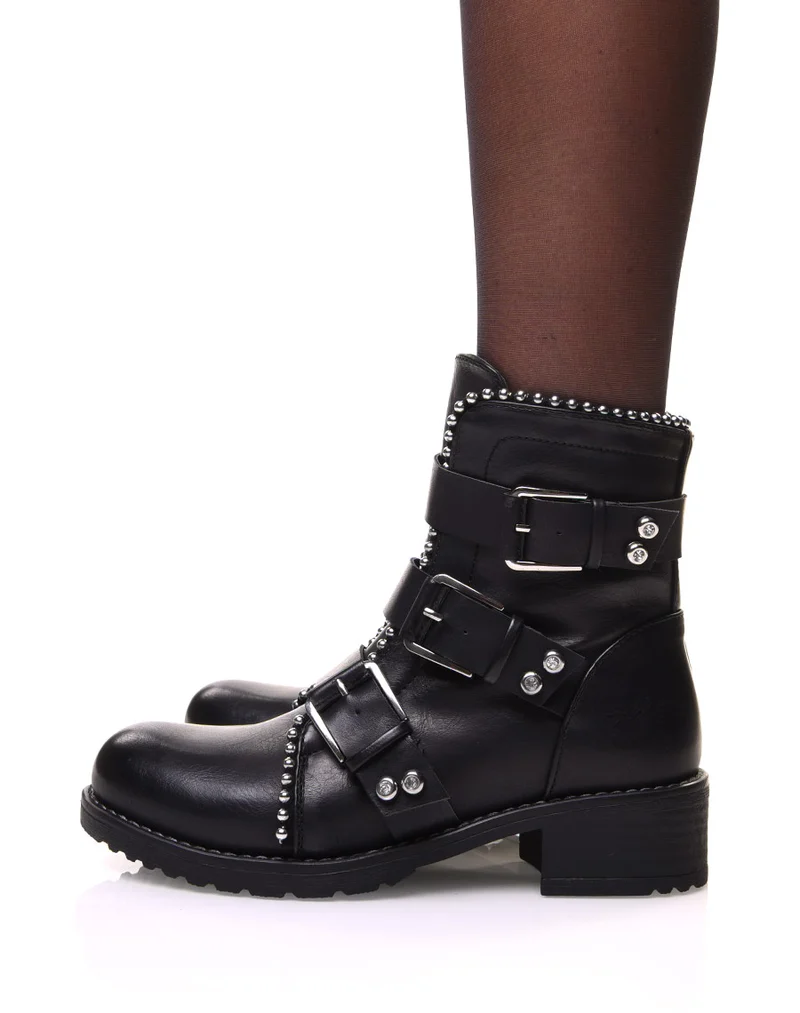 Bottines noires à brides et détails cloutés