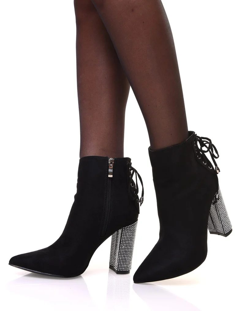 Bottines noires en suédine à talon à strass
