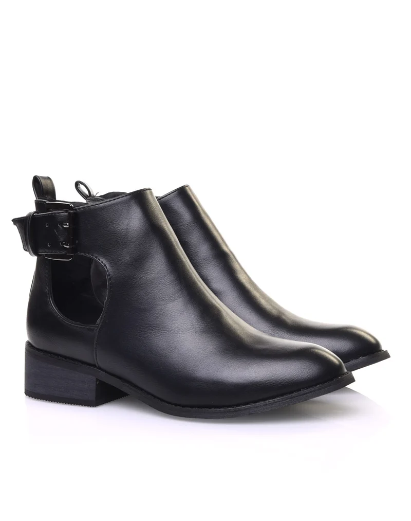 Bottines plates noires ajourées avec sangle