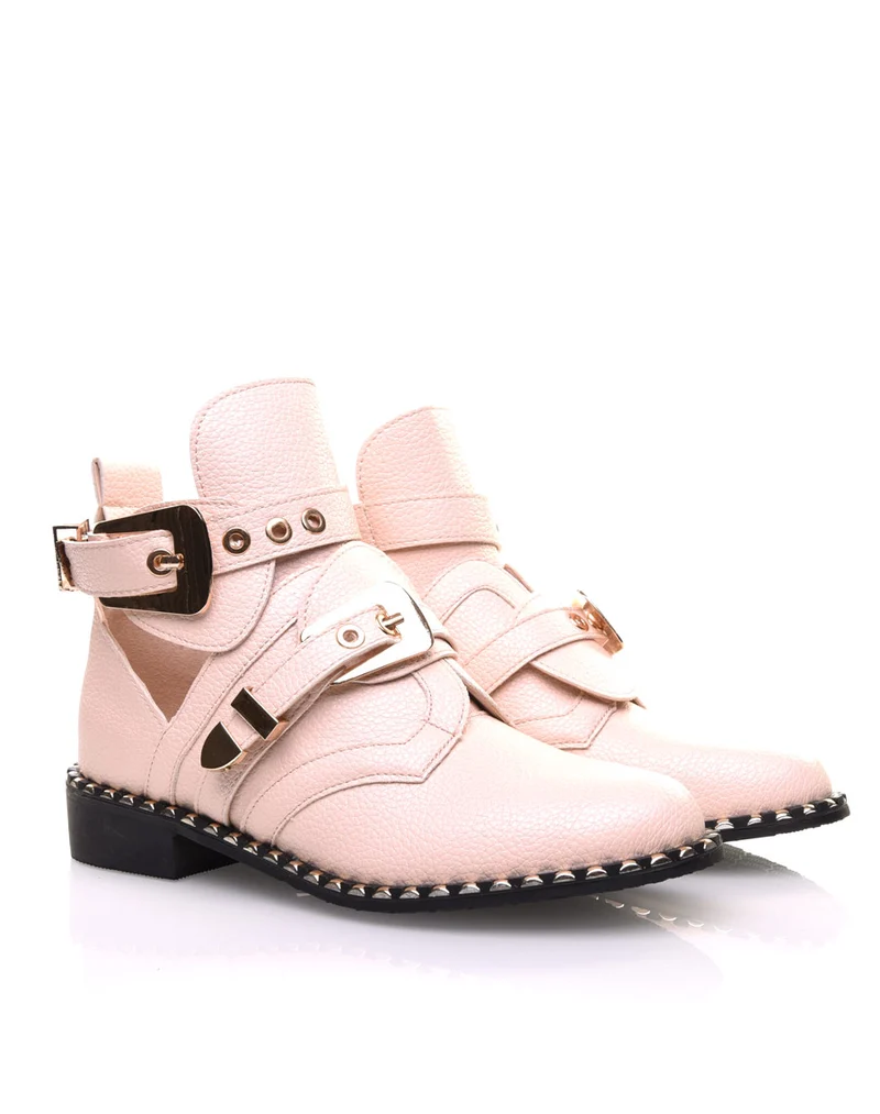 Bottines roses pales ajourées semelles cloutées