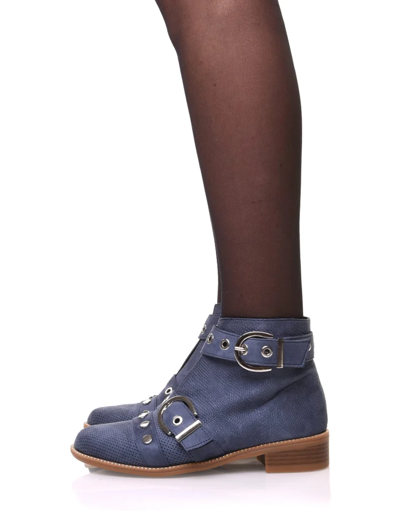 Bottines bleues lanières cloutées ouvertes à l’avant