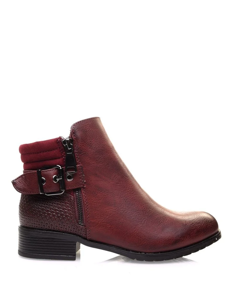Bottines bordeaux à talons et fermetures zippées