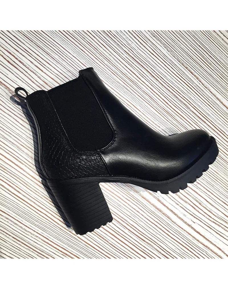 Bottines crantées noires imprimés python