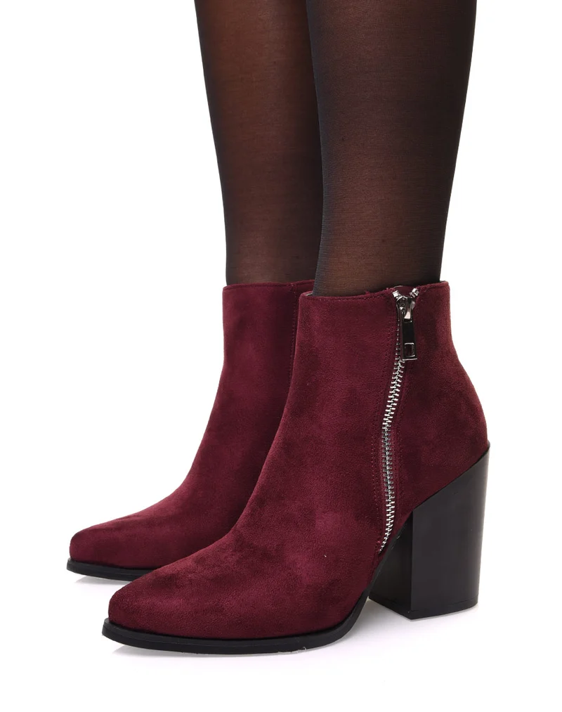Bottines bordeaux en suédine à bout pointu