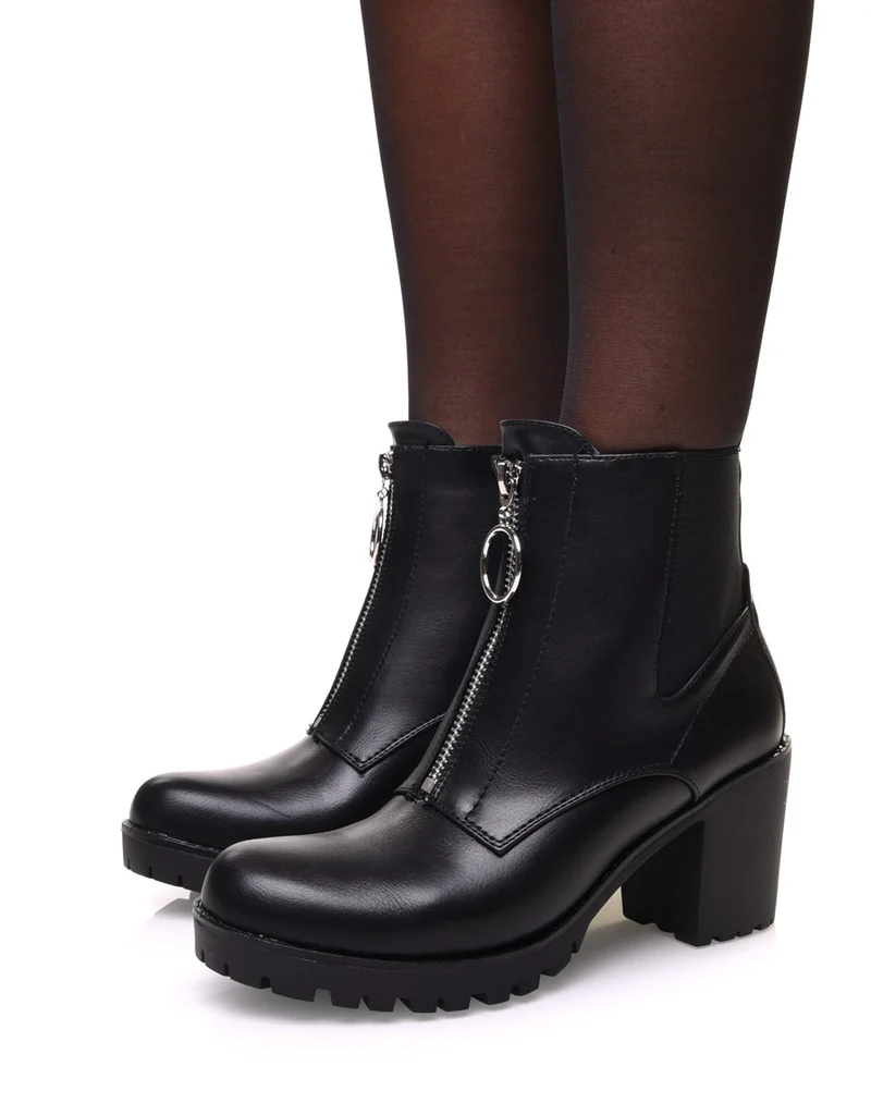 Bottines noires à talon mi haut et semelle crantée