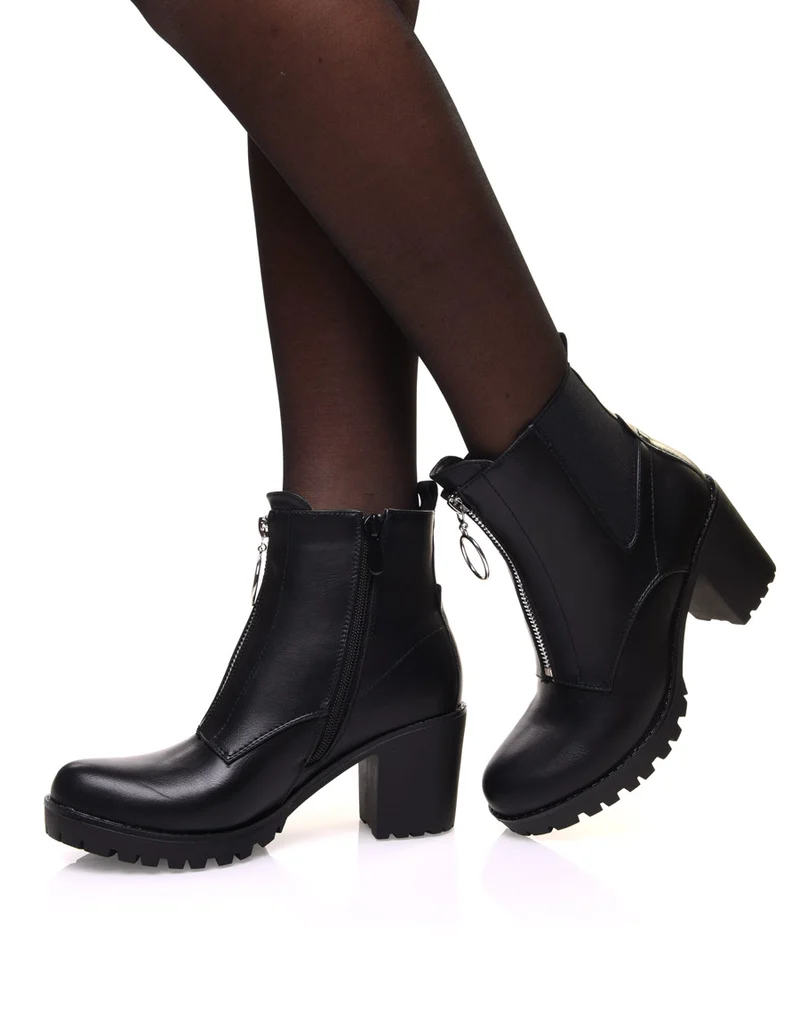 Bottines noires à talon mi haut et semelle crantée