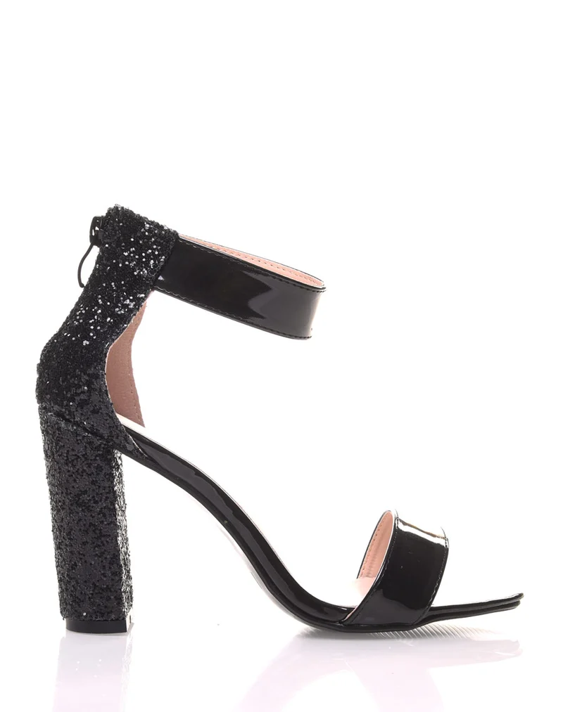 Sandales à talons pailletés noires