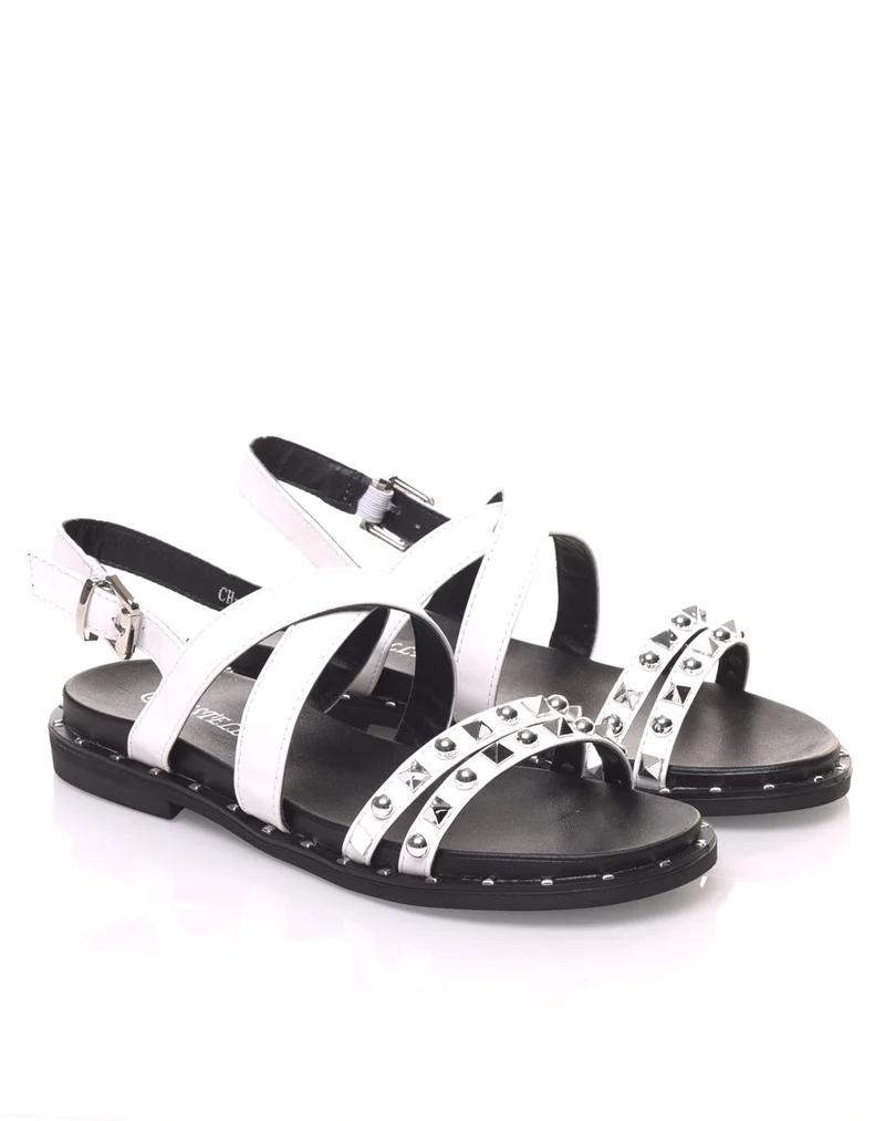 Nu pieds à brides cloutés blanches