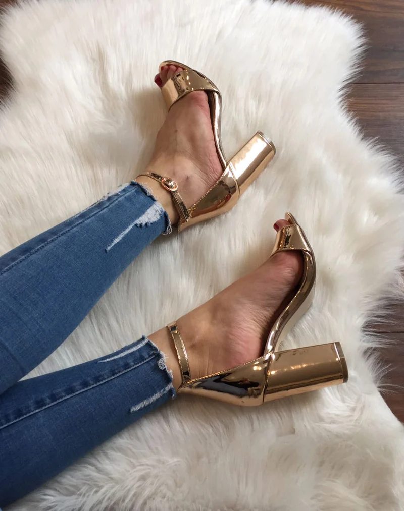 Sandales champagne cirées à talons