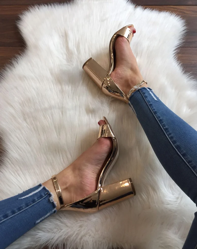 Sandales champagne cirées à talons