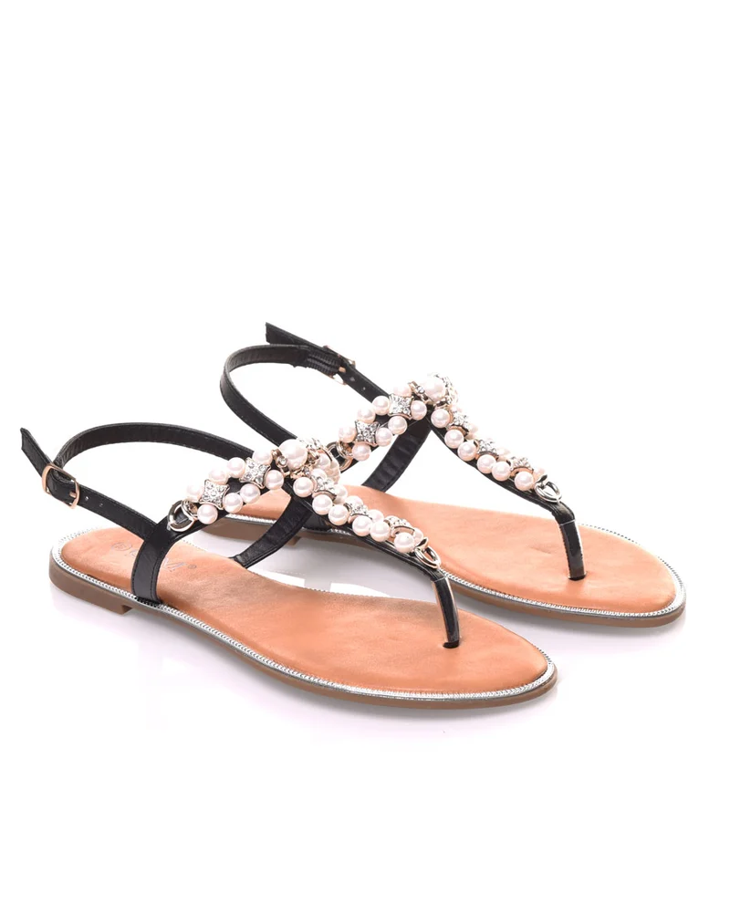 Nu-pieds noirs ornées de perles