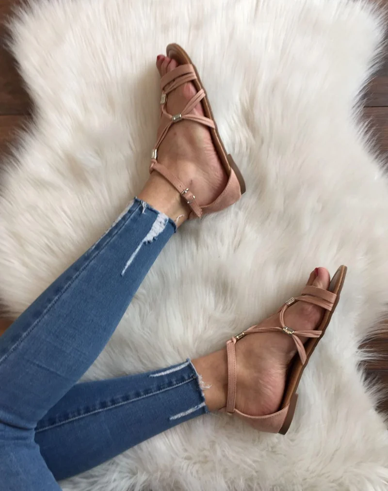 Nu-pieds rose en suédines