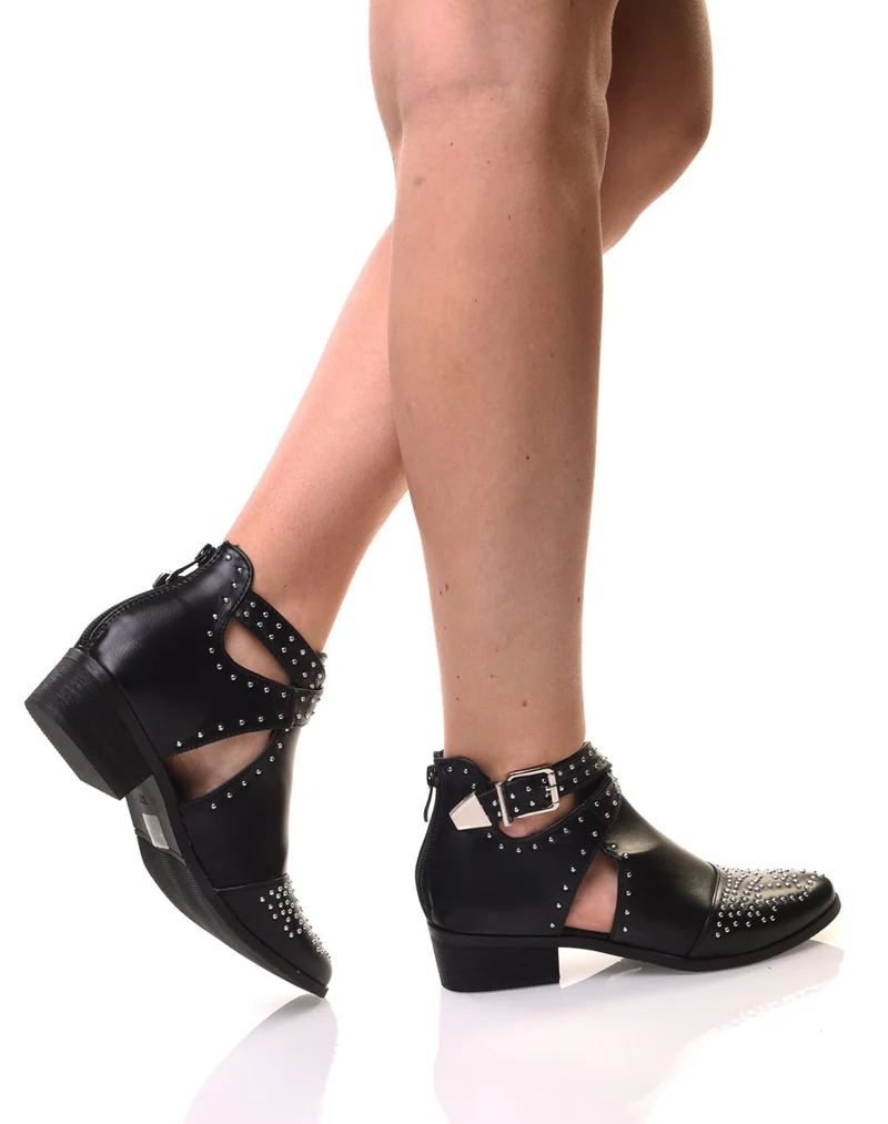 Bottines noires cloutées à boucles croisées
