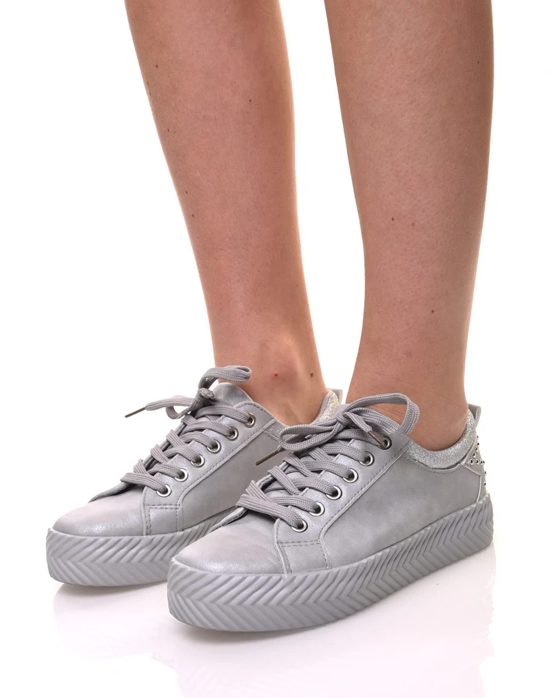 Baskets grises semelles épaisses à motifs