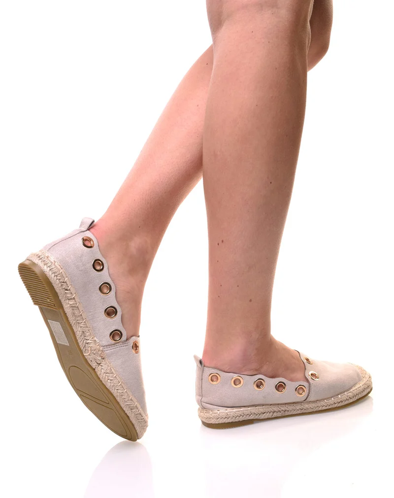 Espadrilles beiges à œillets