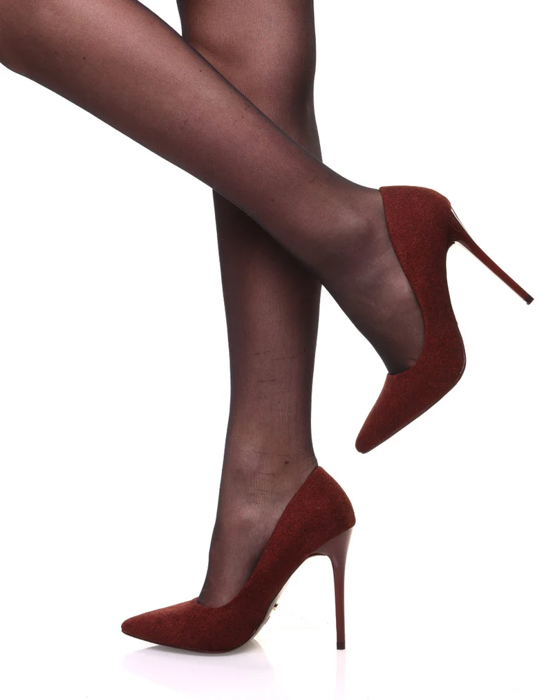 Escarpins bordeaux en suédine et à talons aiguilles