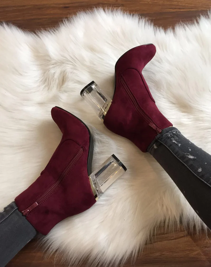 Bottines bordeaux suédine à talons transparents