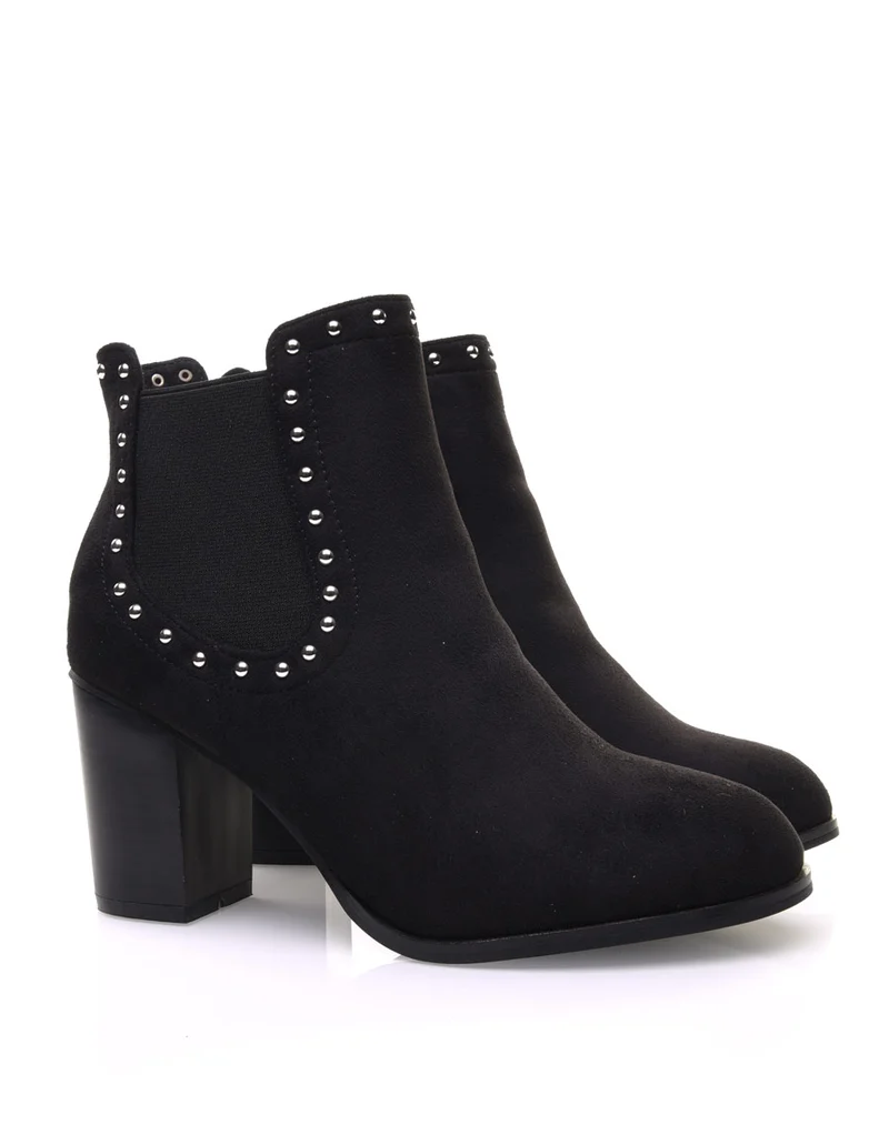 Chelsea boots noirs ornés de clous et à talons