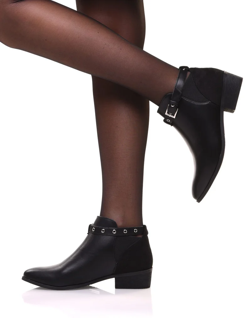 Bottines noires plates lanière ajustable
