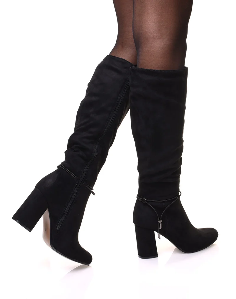 Bottes noires entièrement suédine fourrées