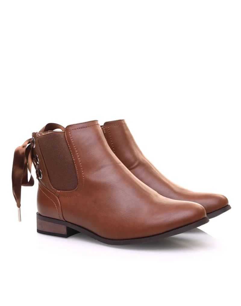 Chelsea boots camel à oeillets et noeud