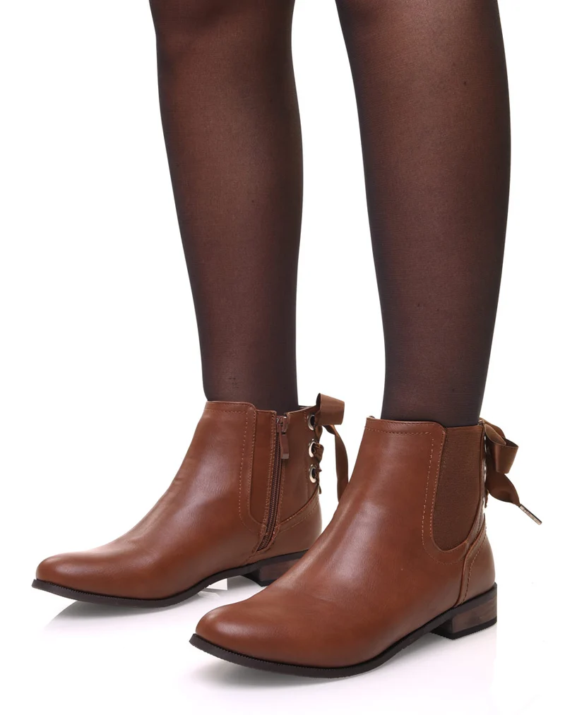 Chelsea boots camel à oeillets et noeud
