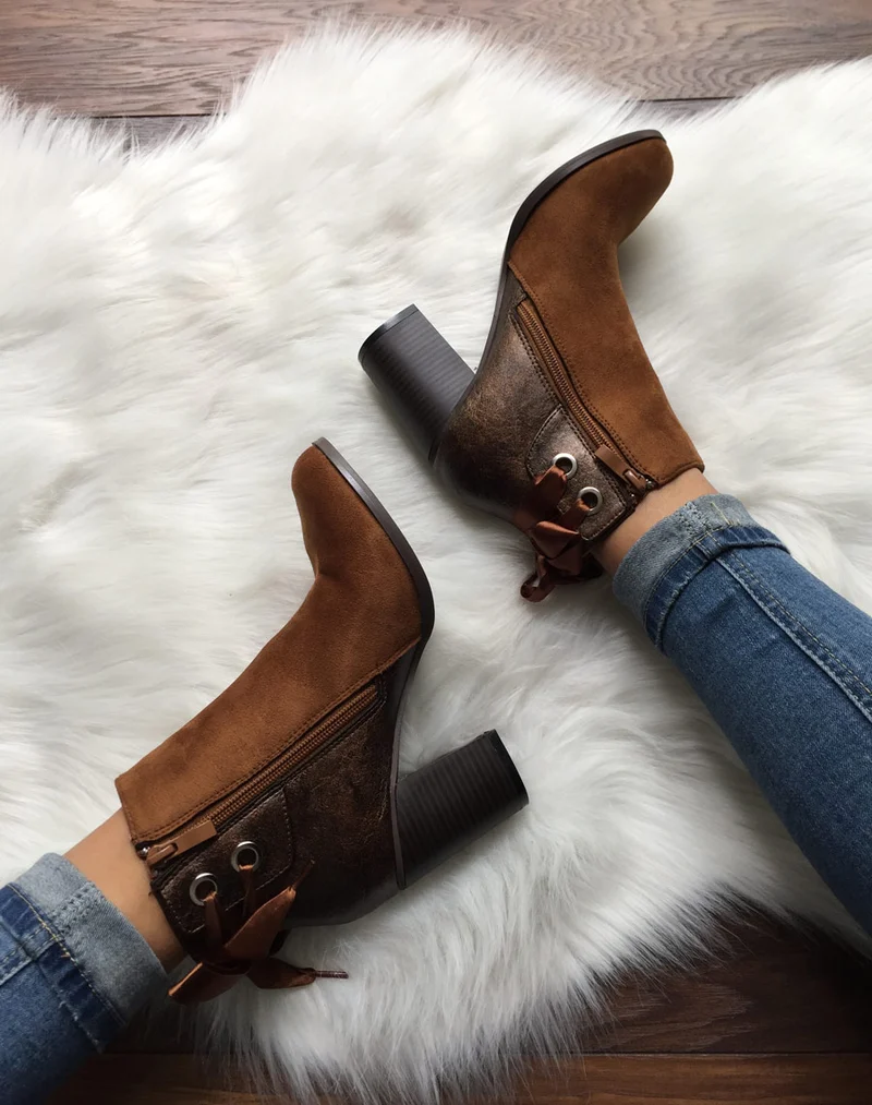Bottines camel irisées à noeud