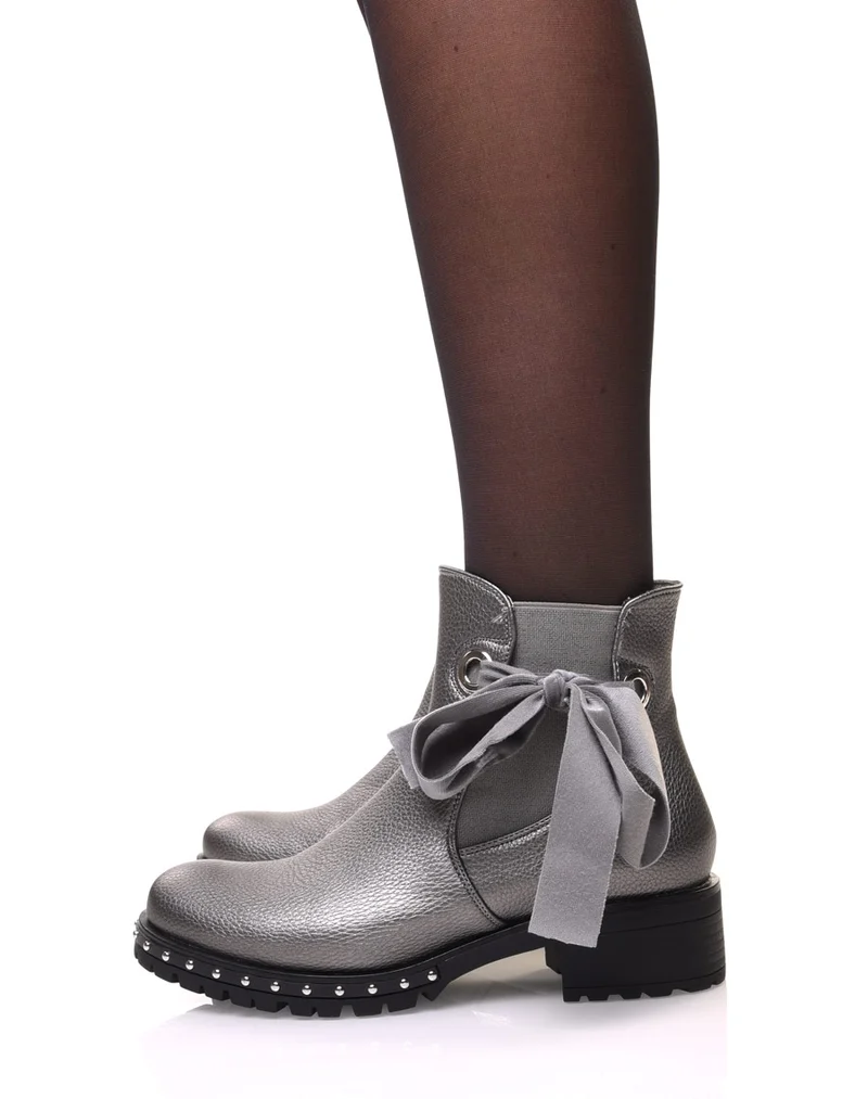 Bottines argentées à noeud