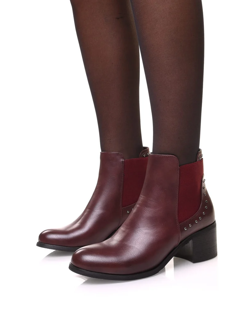 Chelsea boots bordeaux cloutés à petits talons