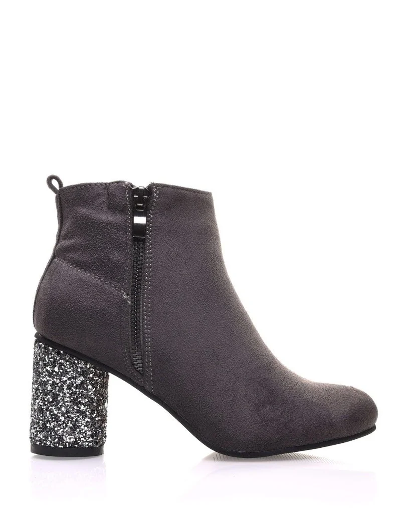 Bottines grises à talons ronds et pailletés