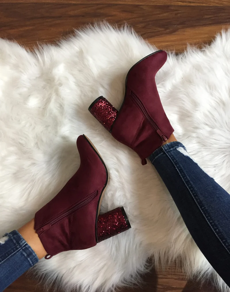 Bottines bordeaux à talons ronds et pailletés