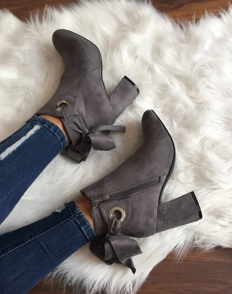 Bottines grises à n?ud