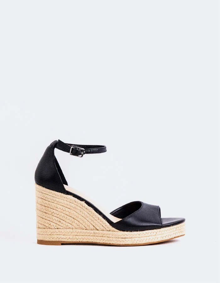 Zaya Black Leather