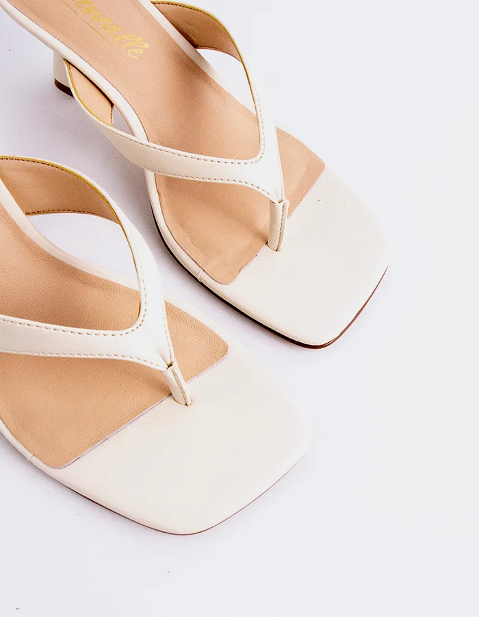 Oriya White