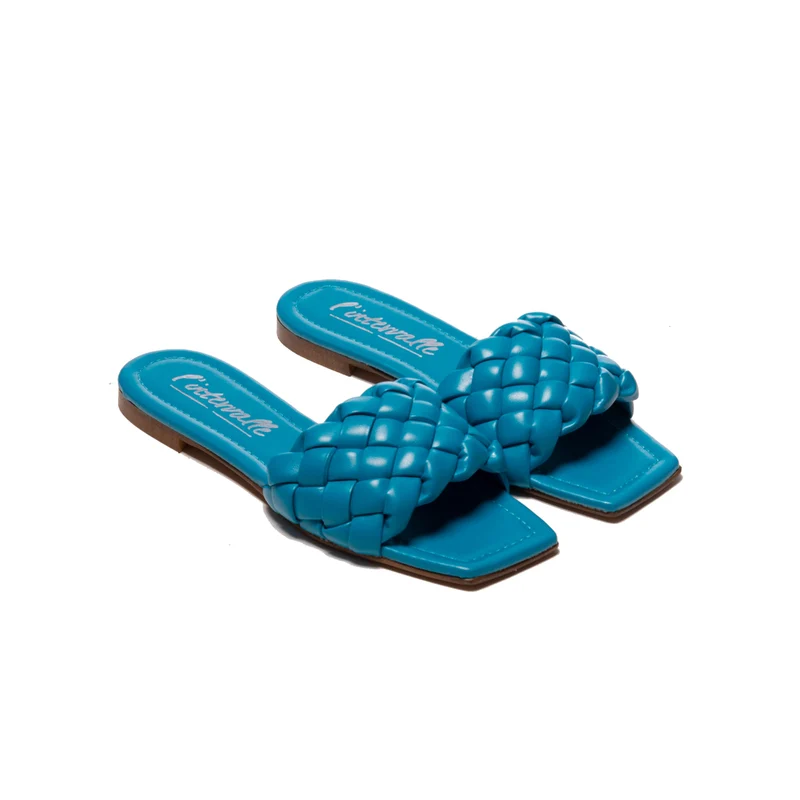Iola Blue