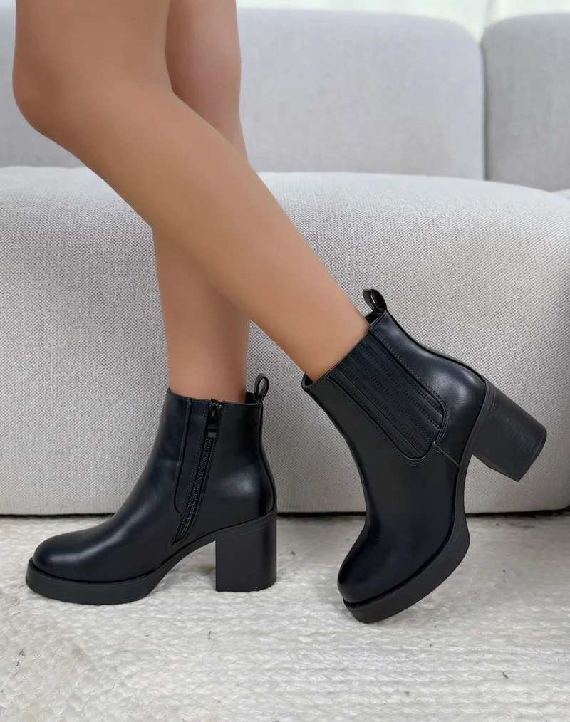 Bottines femme noires élégantes style Chelsea à talon épais